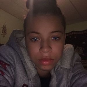 Meet your Posher, Marie